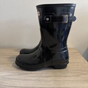 Hunter Boots Black Gloss Short Rubber Rain Boots Womens Size 6 Outdoor